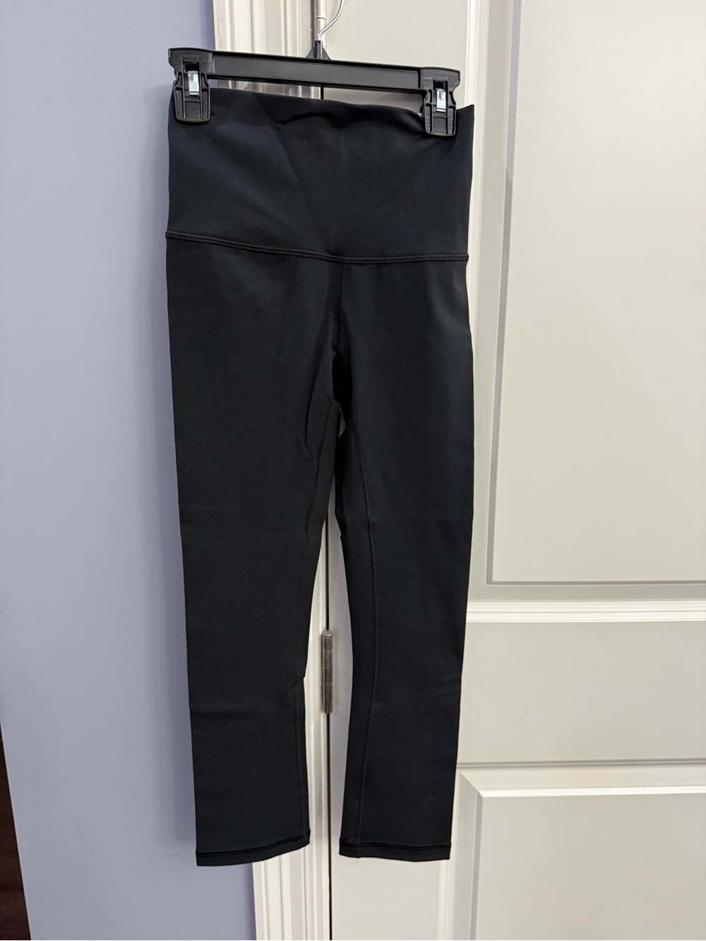 Calia Essential Collection High-Waist Black Capri